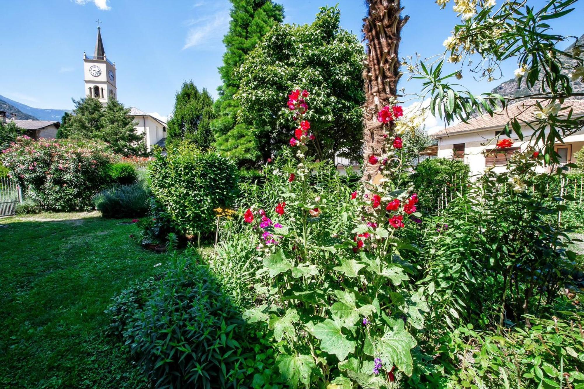 Il Pellegrino Bed and Breakfast Issogne Eksteriør billede